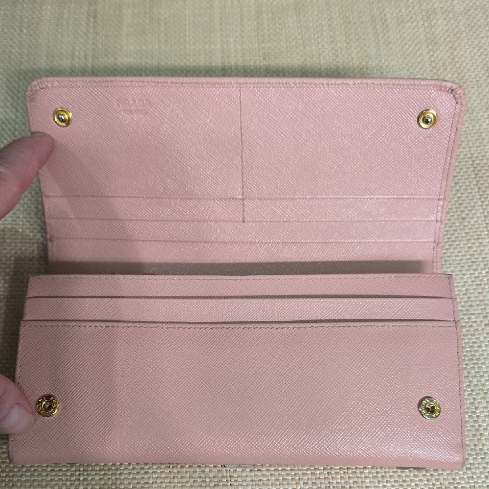 Prada Pink and White Floral Wallet EUC - Picture 4 of 15